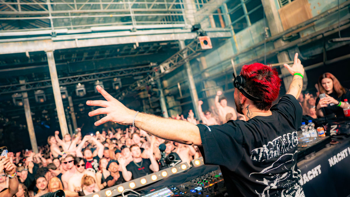 Loading... just a sec